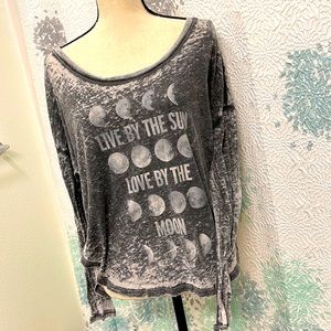 Burnout Chaser T ‘live by the sun love by the moon’